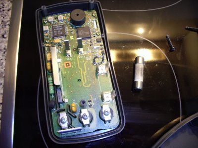 Revisión interior de Fluke 111