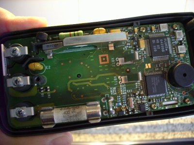 Revisión interior de Fluke 111