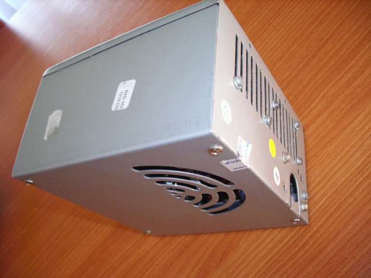 Parte Trasera Fuente de Alimentación Casera v.2