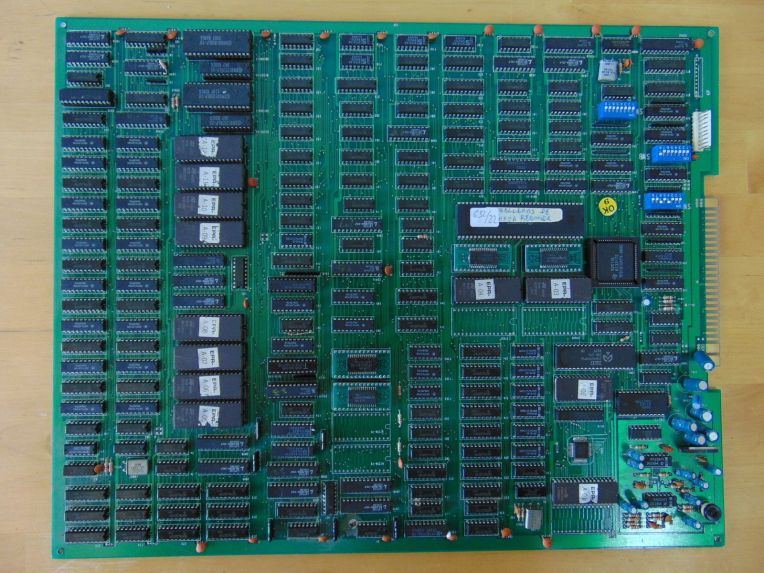 Capcom - Knights Of The Round board (Scrolling Fighter 1992)